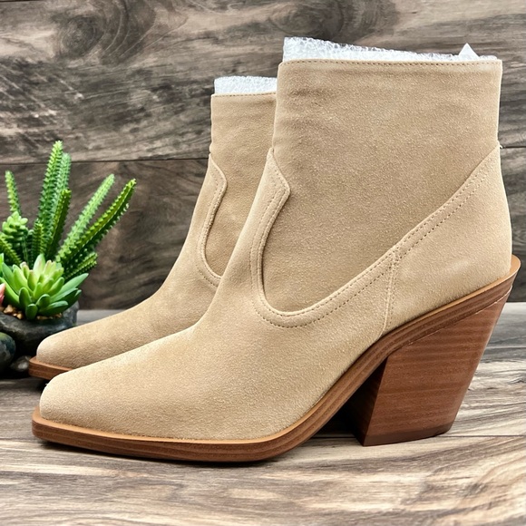 NIB Vince Camuto Amtinda Square Toe Block Heel Leather Bootie Tortilla 9M - Picture 5 of 13